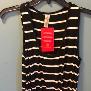 Brand new Evereve cinched black and white dress